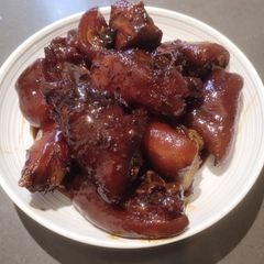 A picture of Braised Trotter.