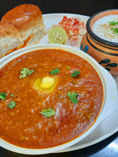 ઇન્સ્ટન્ટ પાંવભાજી (instant Pavbhaji recipe in Gujarati) રેસીપી મુખ્ય ફોટો