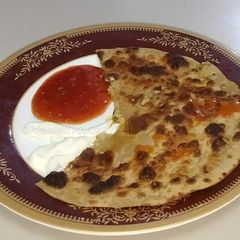 A picture of Pizza Paratha.