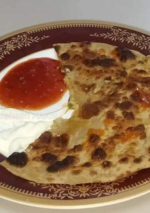 A picture of Pizza Paratha.