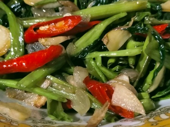 Langkah Gampang Menyiapkan Resep Tumis kangkung saus tiram yang Lezat Sekali Anti Ribet, Bisa Manjain Lidah