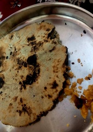 A picture of Bajra Roti.