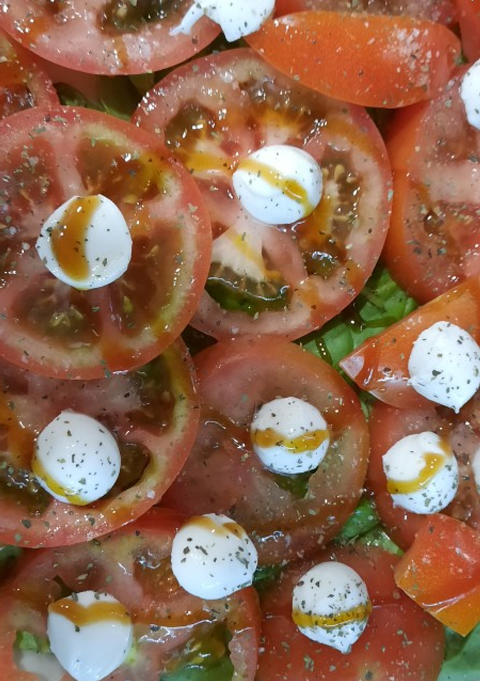 Una foto de Ensalada de tomate