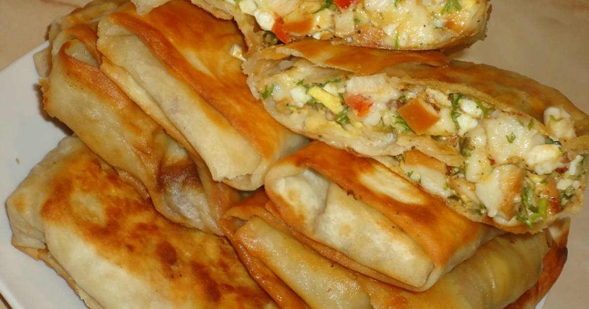 Лаваш с корейской морковью и колбасным сыром