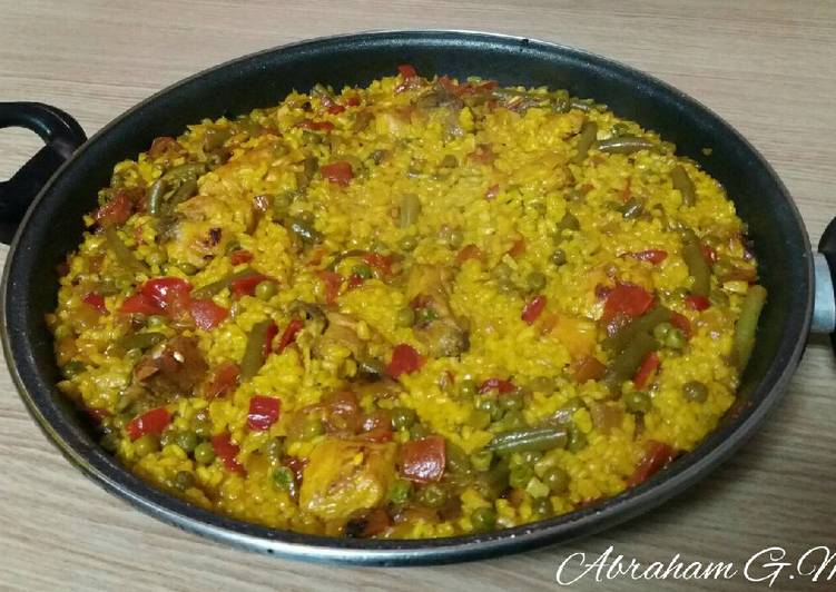 Paella de pollo con verduras Receta de Abraham Y Mónica Cookpad