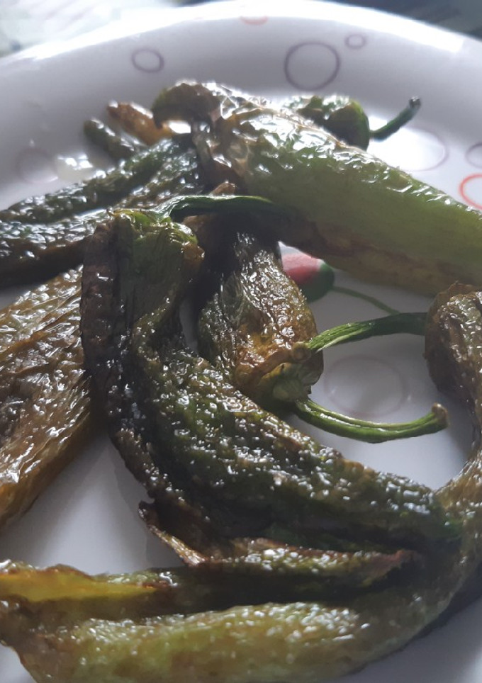 Una foto de Como freír pimientos verdes