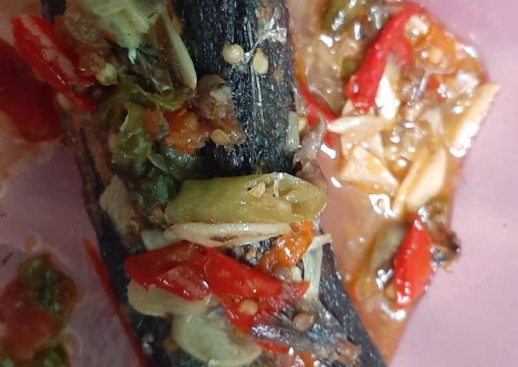 Resep Tumis ikan cue keranjang Anti Gagal