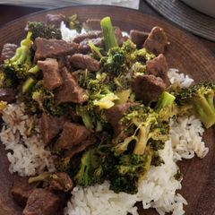 A picture of Ninja Beef, broccoli and rice.