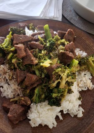 A picture of Ninja Beef, broccoli and rice.