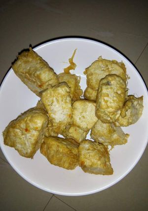 A picture of Awara with egg.