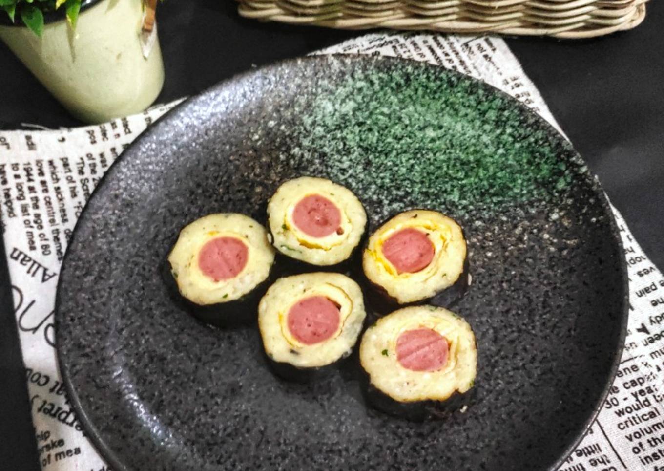 Sushi isi telur sosis gulung singkong