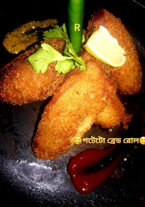 পটেটো ব্রেড রোল (Potato bread roll recipe in Bengali) রেসিপির প্রধান ছবি