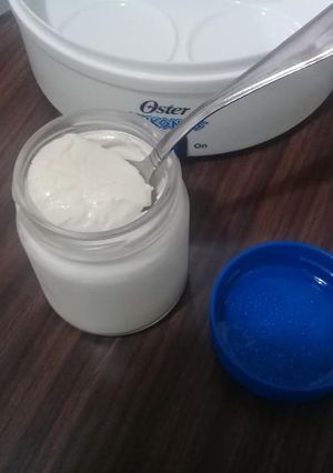 Una foto de Yogur de leches (Máquina Yogurtera)