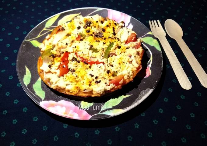 Oats Pizza Crust with toppings