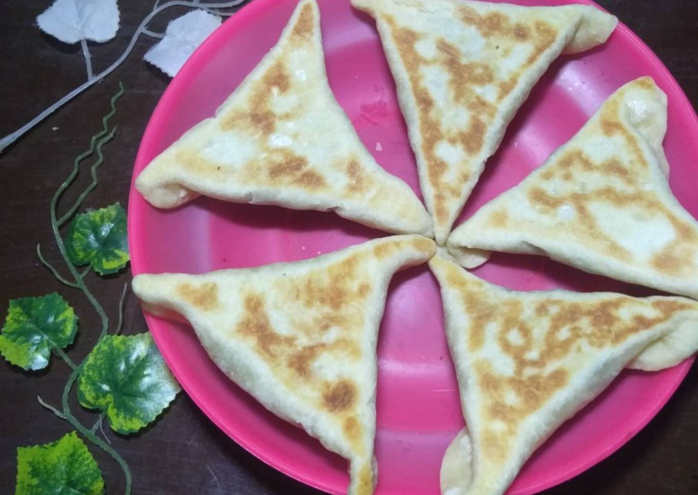 Roti isi tahu