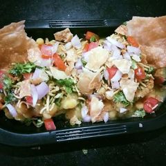 A picture of Ragda patty.