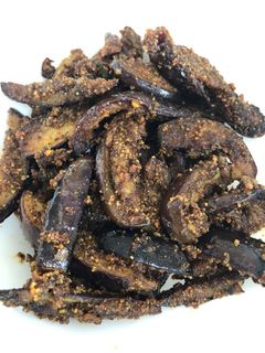 Kathirikkai Vadhakal செய்முறை முக்கிய புகைப்படம்