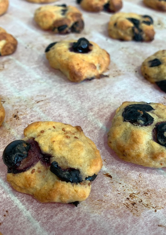 Una foto de Cookies rápidas de arándanos (también versión vegana)