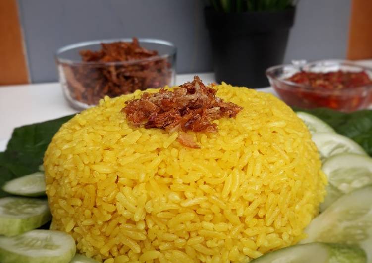 Nasi Kuning Konvensional