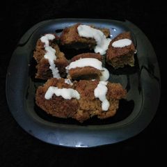 A picture of Eggless vanilla cake.