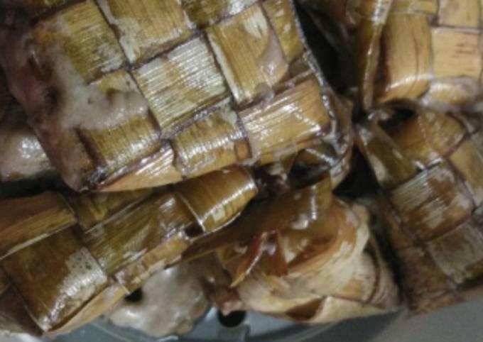 Resep Ketupat ketan gurih Anti Gagal