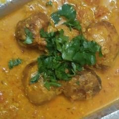 A picture of Dum Aloo.
