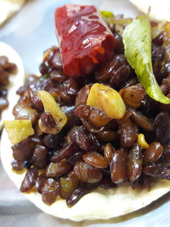 கொள்ளு வெங்காயத்தாள் சுண்டல் செய்முறை முக்கிய புகைப்படம்