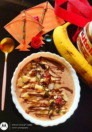 A picture of Banana Nutella smoothie Bowl.