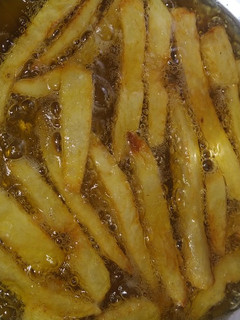 फ्रेच फ्राई (French Fries recipe in Hindi) रेसिपी मुख्य फोटो