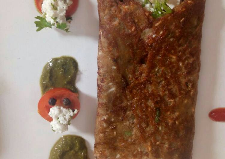 Steps to Make Ultimate Stuff paneer moongdal chila