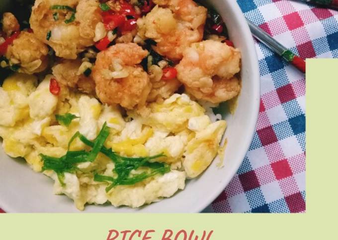 Bagaimana Menyiapkan Rice Bowl (udang lada garam-scramble egg) Anti Gagal