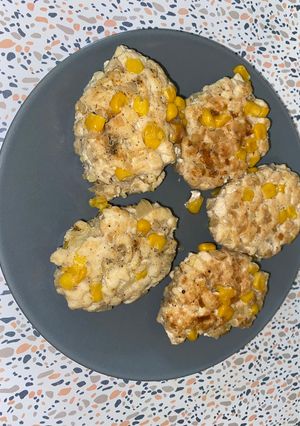 Фото Рубленые котлеты из индейки с кукурузой.