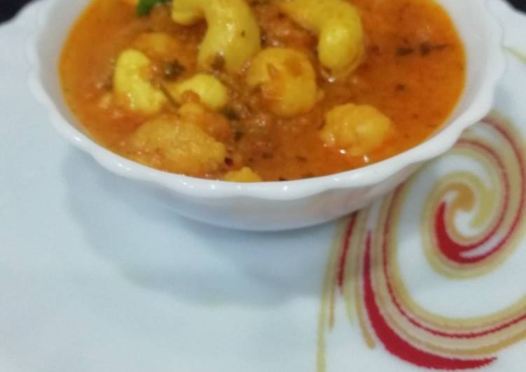 Get Inspiration of Makhana Kaju Curry