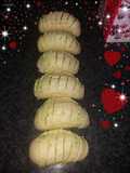 Garlic Bread (also known as Prefou)