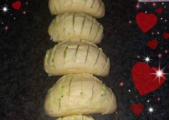 Pain à l'ail 😋 appelés aussi prefou