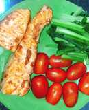 Cá hồi áp chảo ăn kèm rau