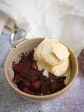 Brownie vegano en 1 minuto al microondas