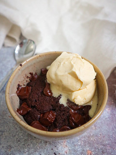 Una foto de Brownie vegano en 1 minuto al microondas