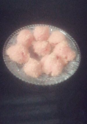 A picture of Coconut macaroons.