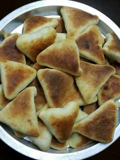 صورة لوصفة فطائر السبانخ مع دبس الرمان