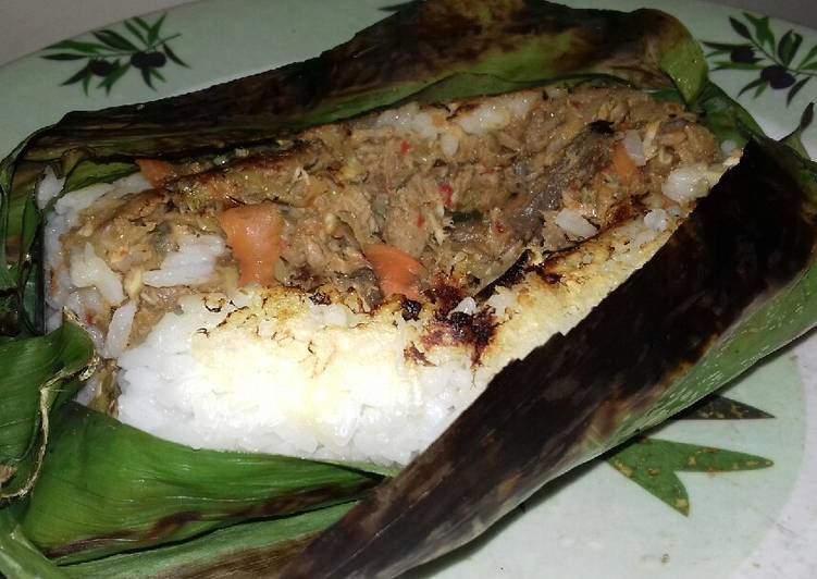 Resep Nasi Bakar Pedas Ikan Cakalang yang Enak Banget