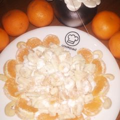 A picture of Creamy fruit chat.