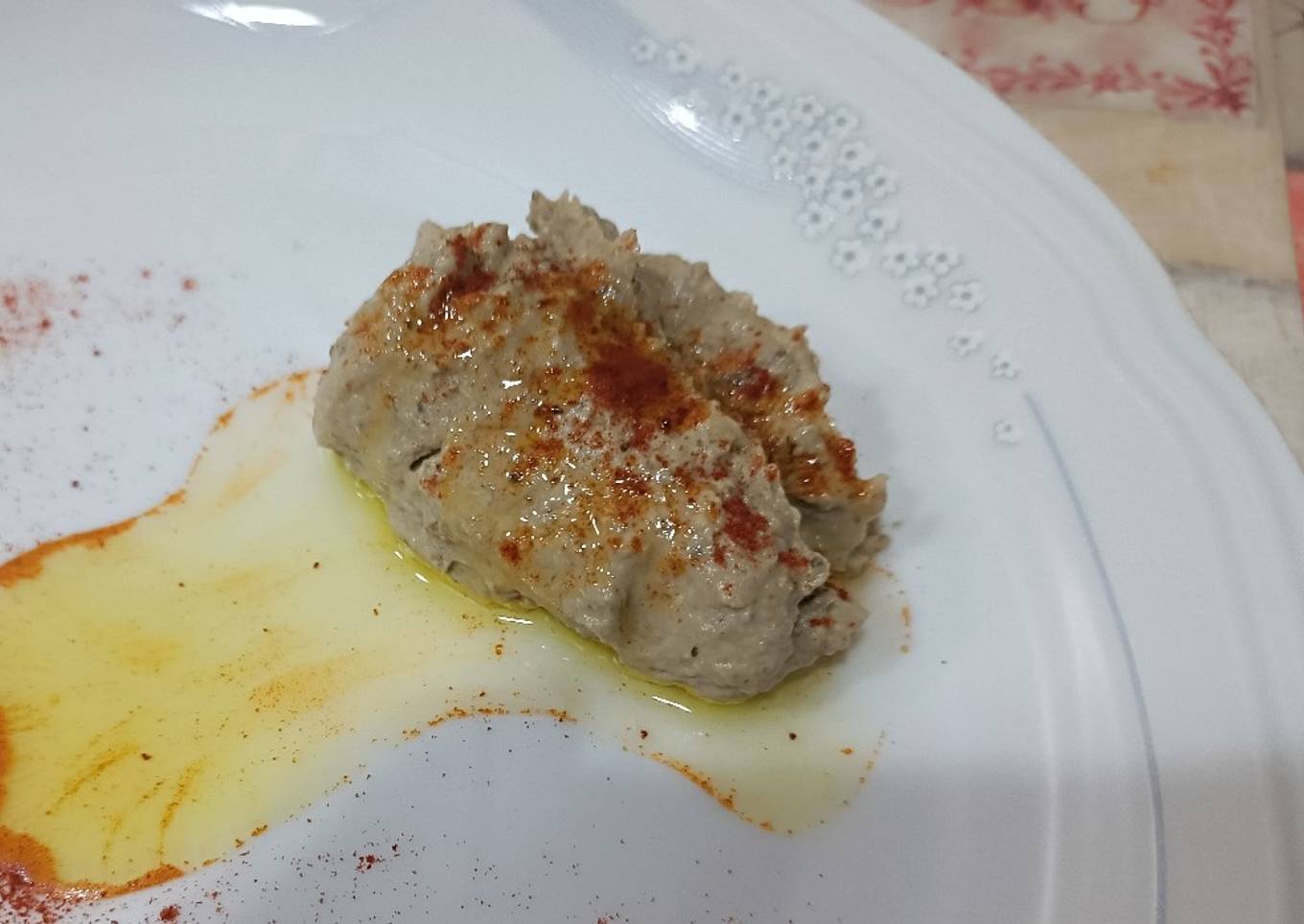 Mutabal o "paté de berenjena"