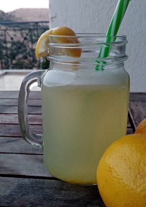 Φωτογραφία της συνταγής Γρήγορη και δροσερή λεμονάδα!