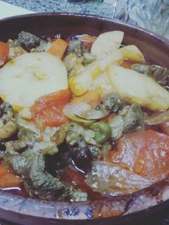 صورة لوصفة طاجن لحمة باالخضار