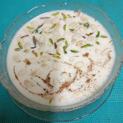 A picture of Cantaloupe Pudding (Muskmelon Kheer).