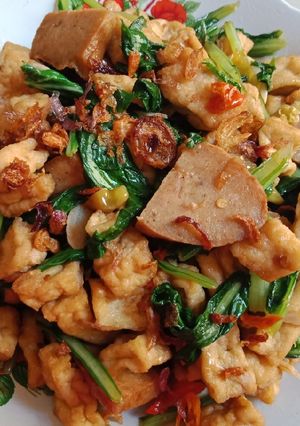 Foto resep Oseng sawi tahu rolade