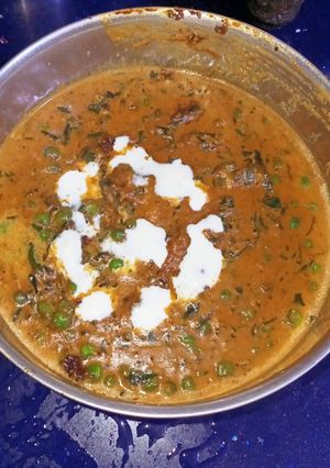 मेथी मटर मलाई(Methi matar malai recipe in Hindi) रेसिपी मुख्य फोटो