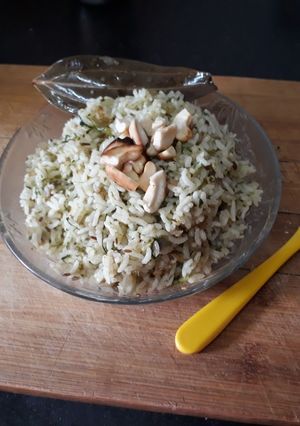 A picture of Onion chilli jeera rice.