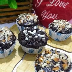 A picture of Nutella cup cakes.